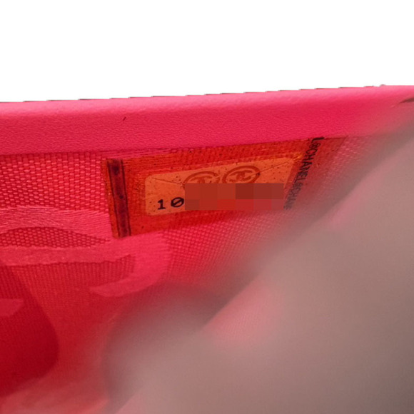 CHANEL Black Leather Wallet - Picture 8 of 9